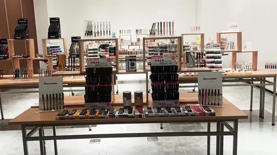 Металлическая подводка-спрей для глаз Make-Pen